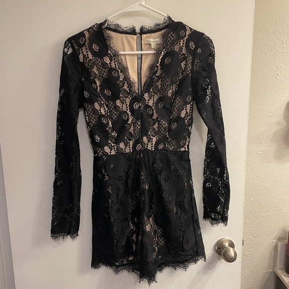 Francesca’s | Short Romper | Size XS | Black Lace - Picture 1 of 2